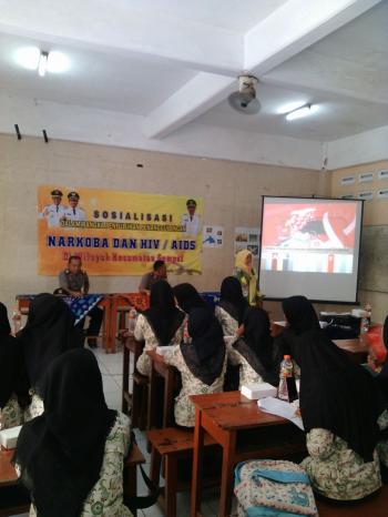Kapolsek Gempol: Selamatkan Generasi Muda Dari Bahaya Narkoba dan HIV Aids. 